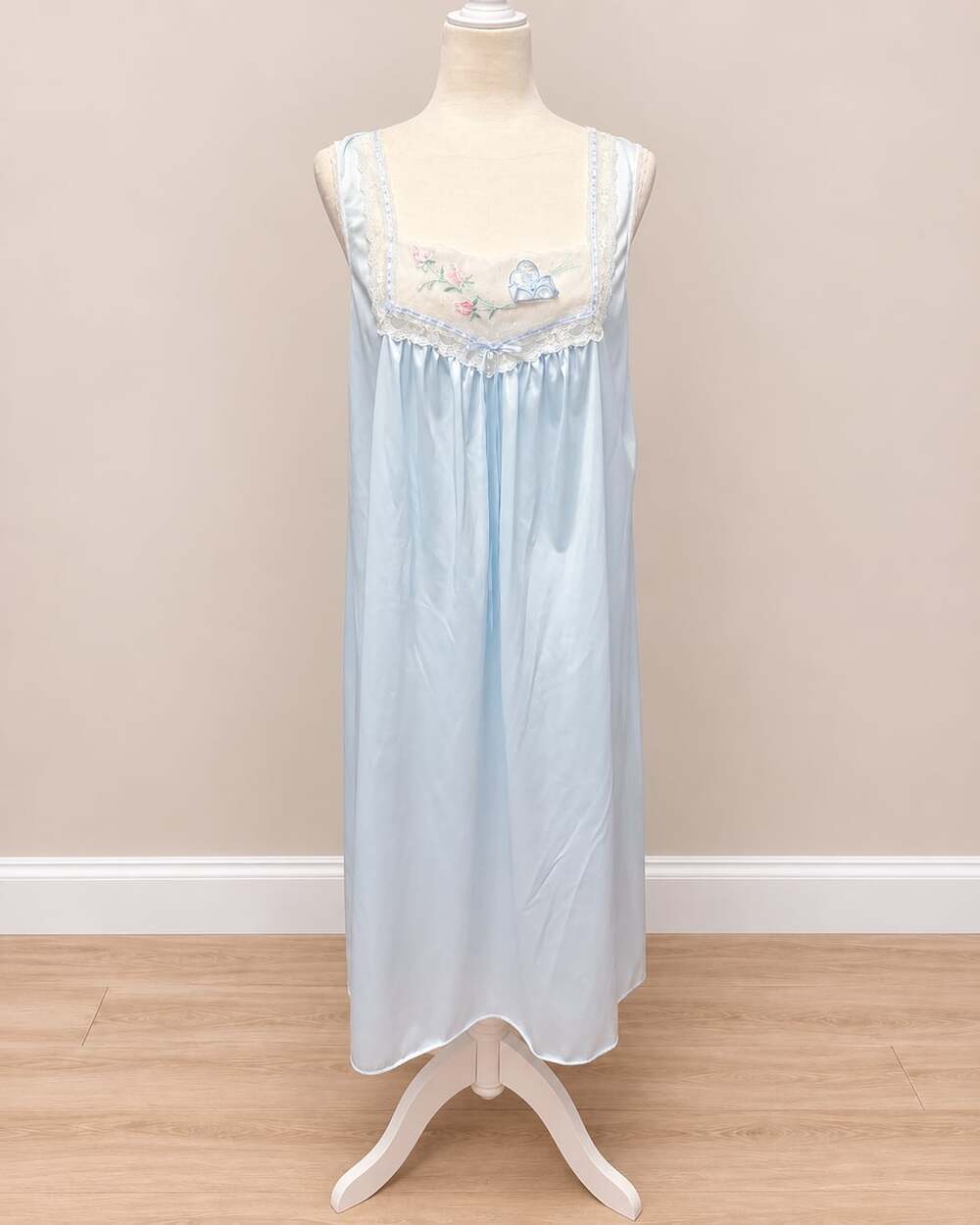 Lorraine Vintage Blue Sleeveless Embroidered Lace Long Nightgown L